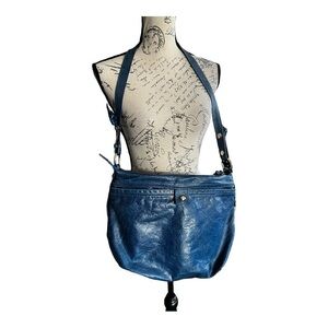 Tre Vero vintage shoulder bag, blue with floral interior